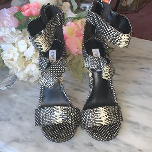 Steve Madden sandals
